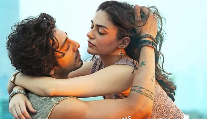 Saiyaara Teaser Out Now: Ahaan Panday, Aneet Padda Debut in Intense Love  Story Movie by Mohit Suri - News Live