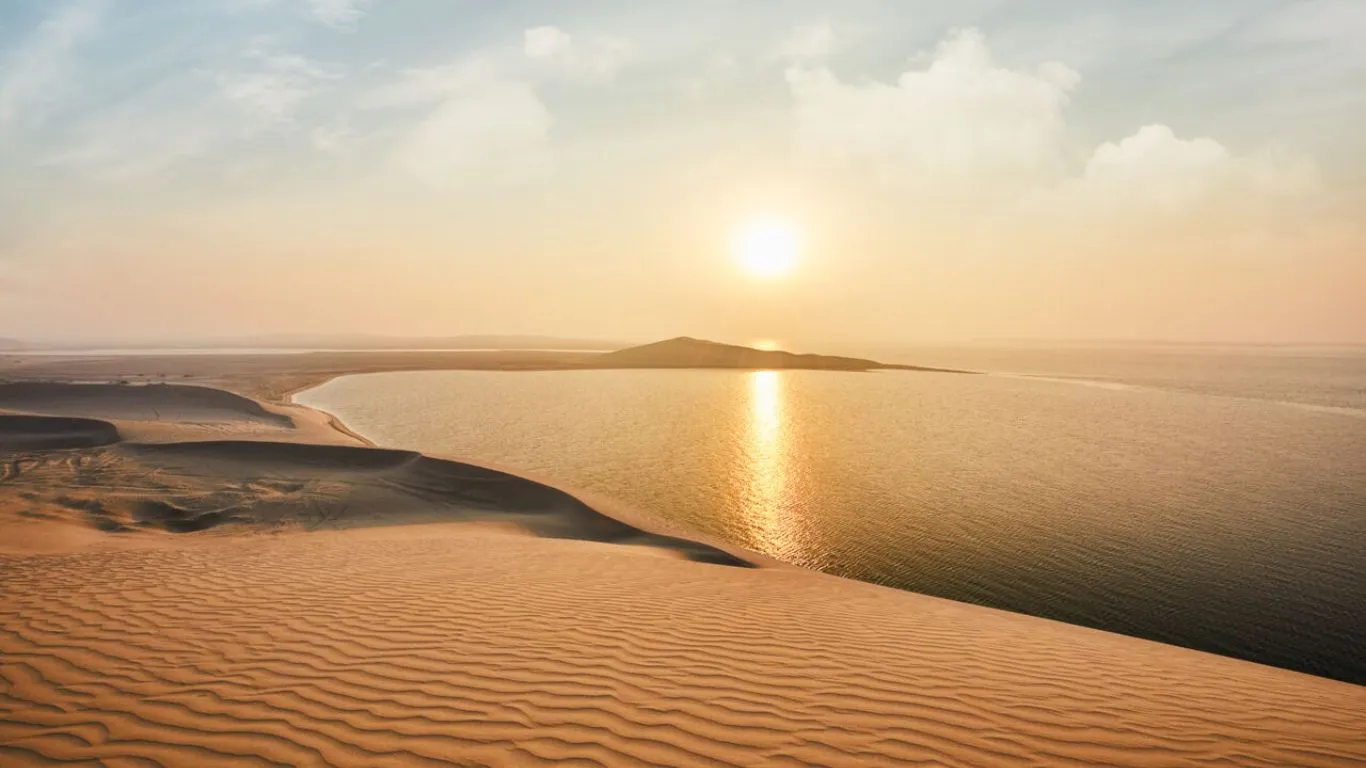 Khor Al Adaid Beach