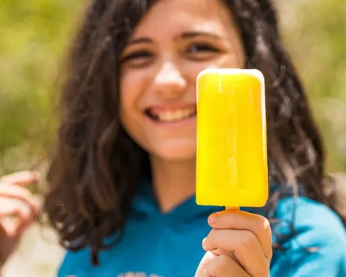 Mango popsicles
