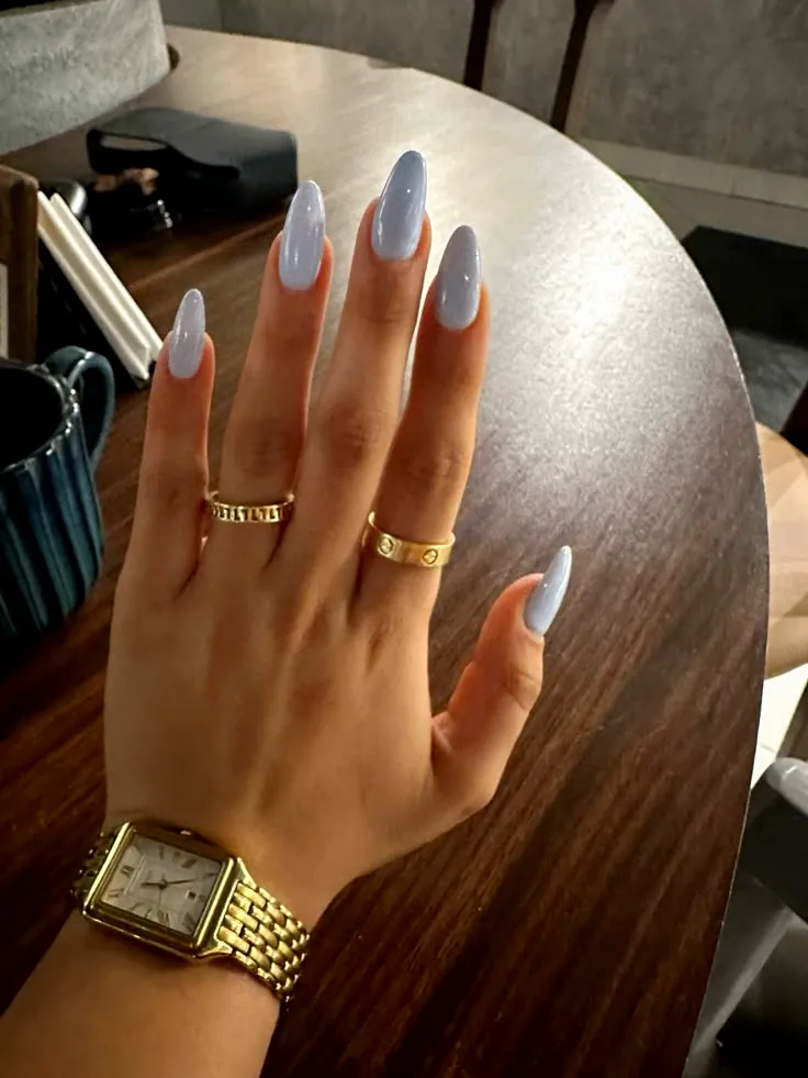 nails