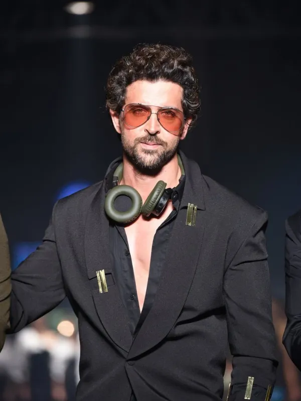 Why do celebrities always wear sunglasses? – ROYALTAIL