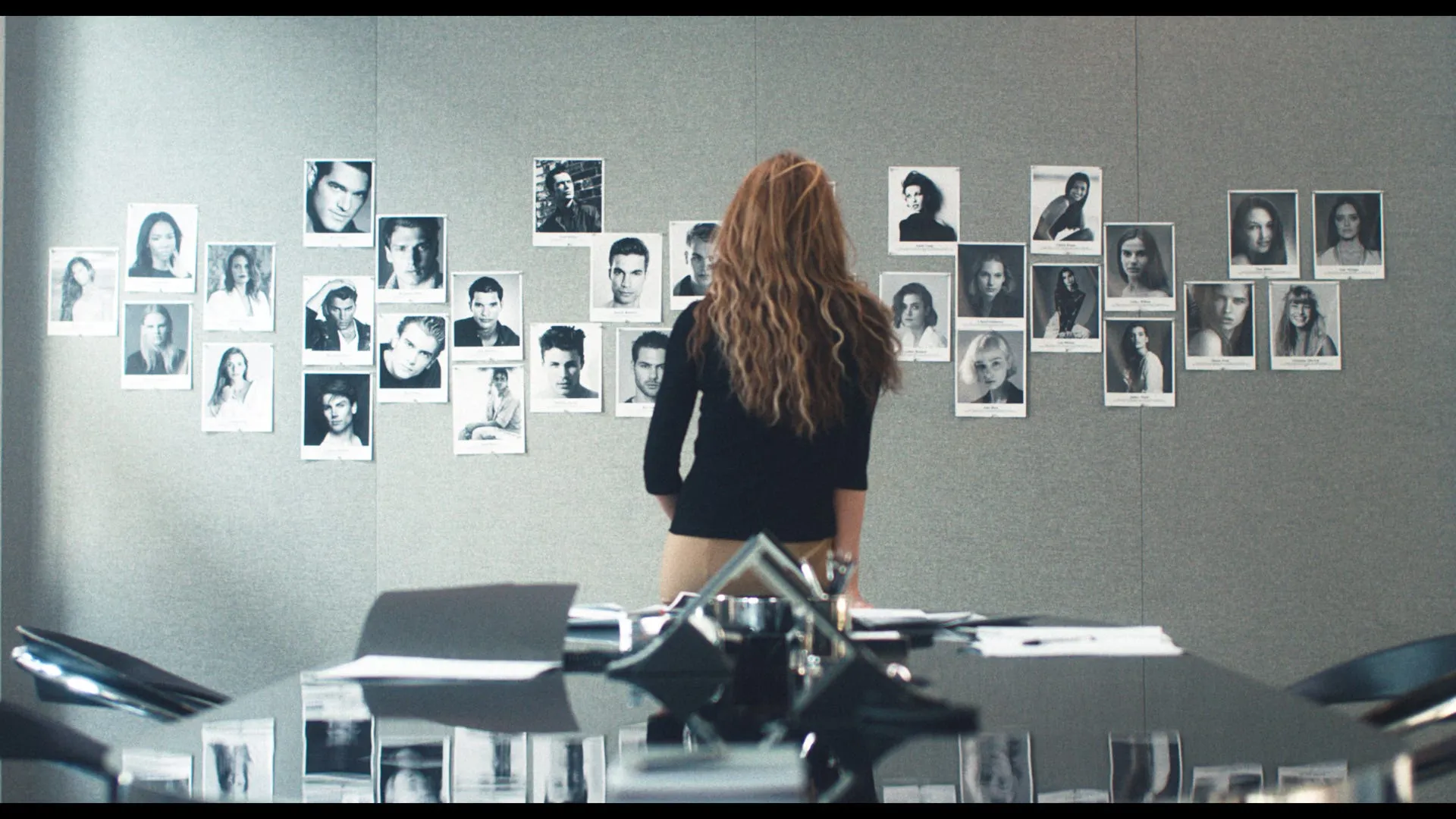 fx's love story john f kennedy jr  carolyn bessette  "the pools party"  season 1, episode 2 airs thurs, february 12  pictured sarah pidgeon as carolyn bessette cr fx