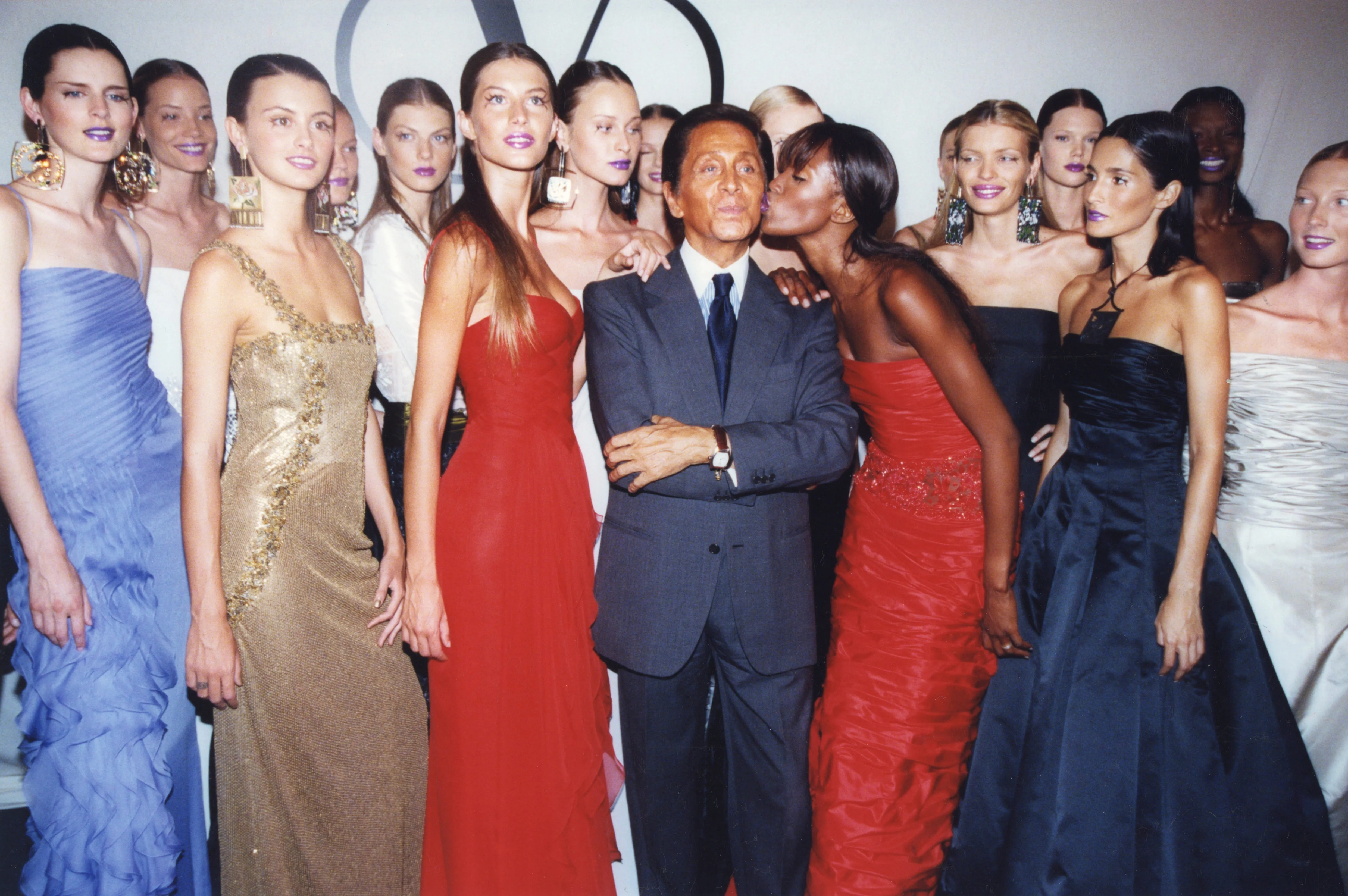 valentino, naomi campbell et gisele b&uuml;ndchen en 1999