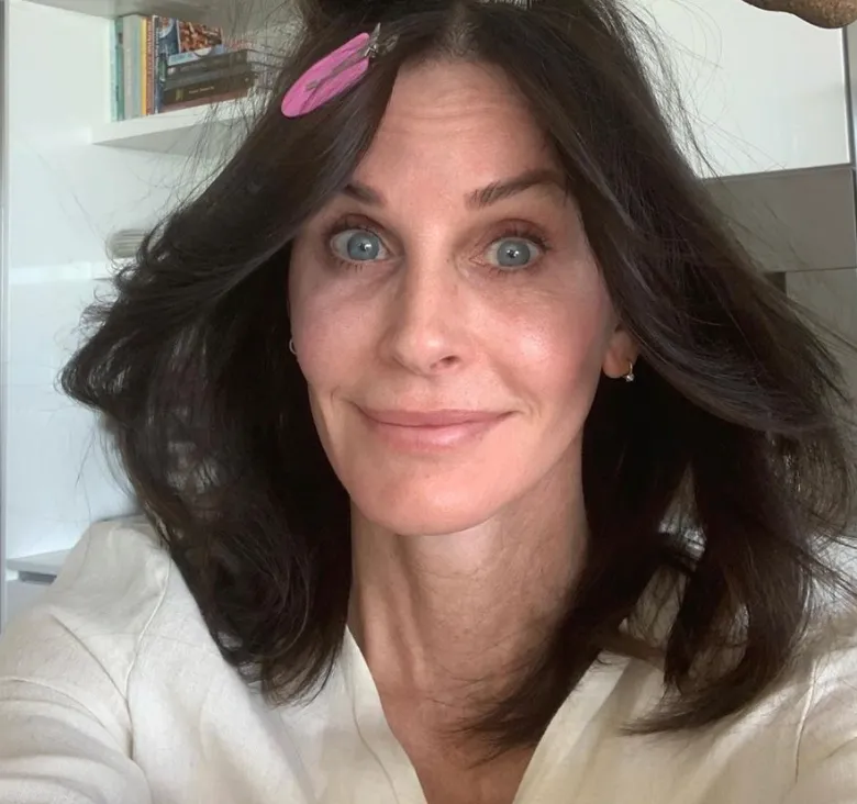 10 Photos of Courteney Cox Without Makeup