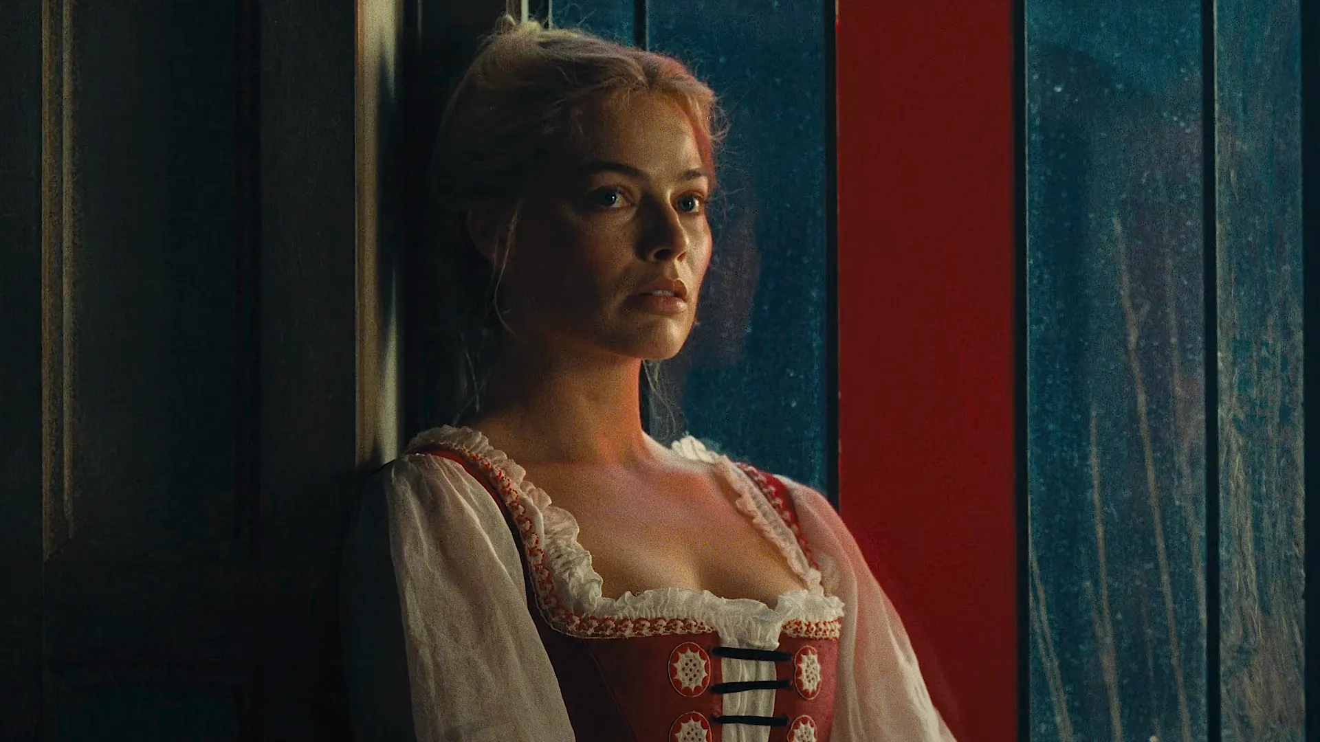 Margot Robbie & Jacob Elordi Want You to Come Undone With Moody, Steamy 'Wuthering  Heights' Trailer