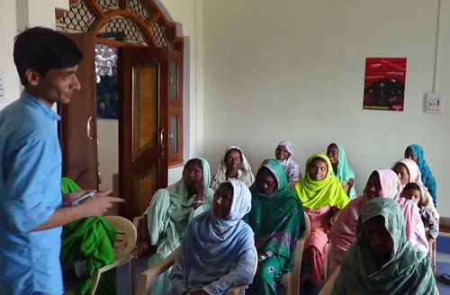 Shafiq reaches out to women to sensitize them about evils like female foeticide and gives them useful information they can use