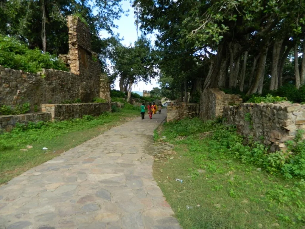 bhangarh fort