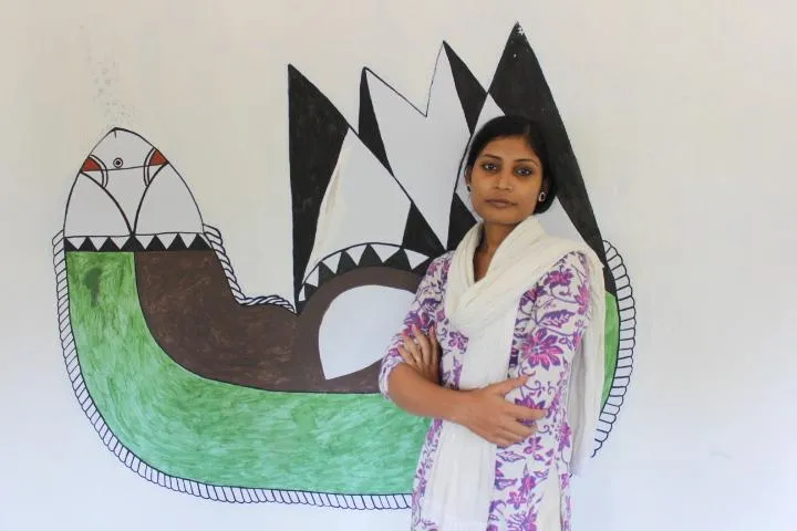 Educated, artistic and confident young women from Ranti and its neighbouring villages are infusing new life and ideas into Madhubani. There are numerous artists in their early twenties nowadays who are eager to project the concerns and challenges of the woman of today. One such artist, who is focused on highlighting modern issues even as she maintains the characteristic geometric patterns of the Madhubani style, is Mahalaxmi, 26, a recipient of a scholarship by the Ministry of Culture. Proud of her work, she maintains that she would like to continue painting even after marriage even though she admits that “our society is still not ready to accept the idea of a married woman pursuing a fulfilling career”.