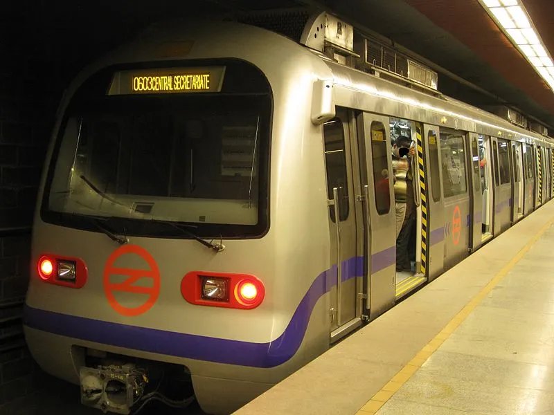 Delhi Metro. Picture Source: WillaMissionary/Wikimedia