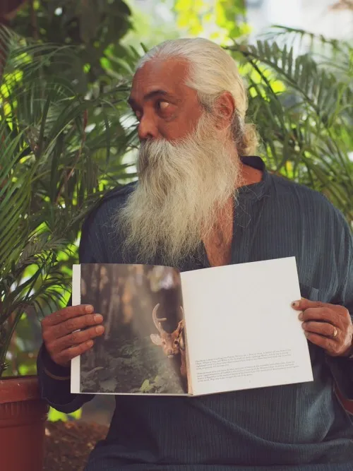 Gangadharan Menon with his book 'Evergreen Leaves'
