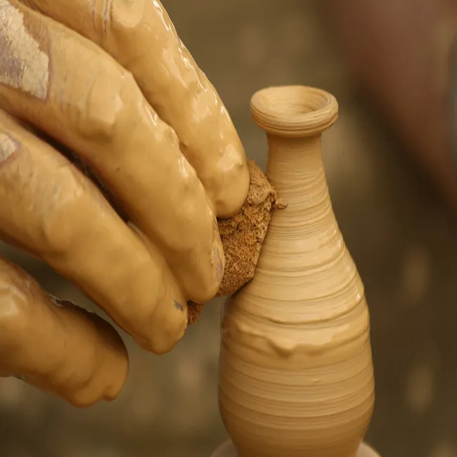 1424865209-pottery-exhibtion