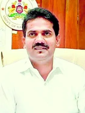 DK_Ravi_(1979-2015)