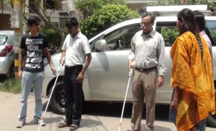 Dipendra-Manocha-at-a-training-session-in-an-outdoor-setting-at-Saksham-Trust-Delhi.