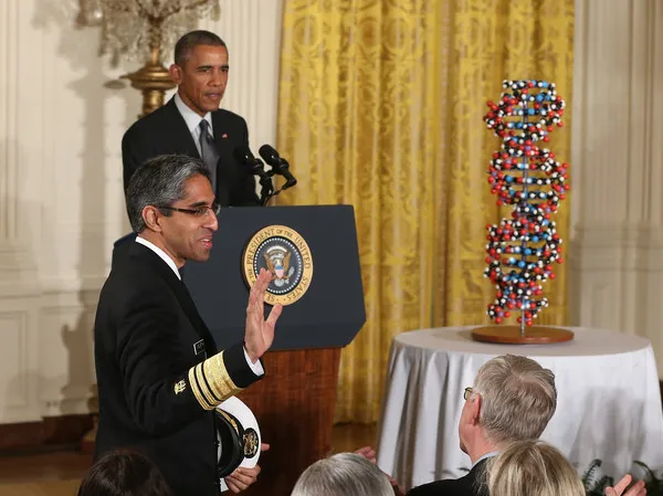 Dr. Murthy with President Obama 