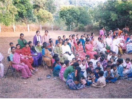 Community Health Workers conducting menstruation workshop at Begane anganwadi, March 2000
