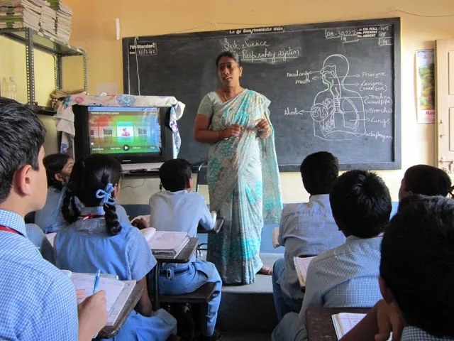 A teacher beginning to use WebBox at one of the pilot schools