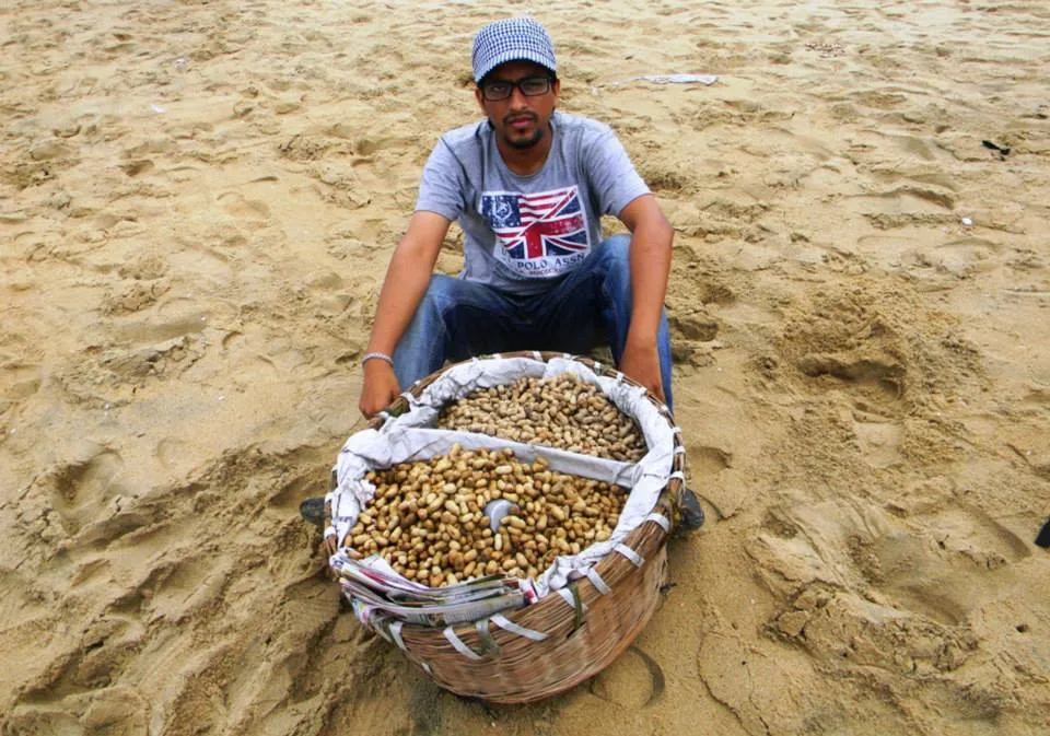 Job 11, Beachside Sundal Seller, Tamil Nadu.