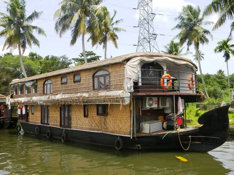 Job 12, Boat House Driver, Kerala.
