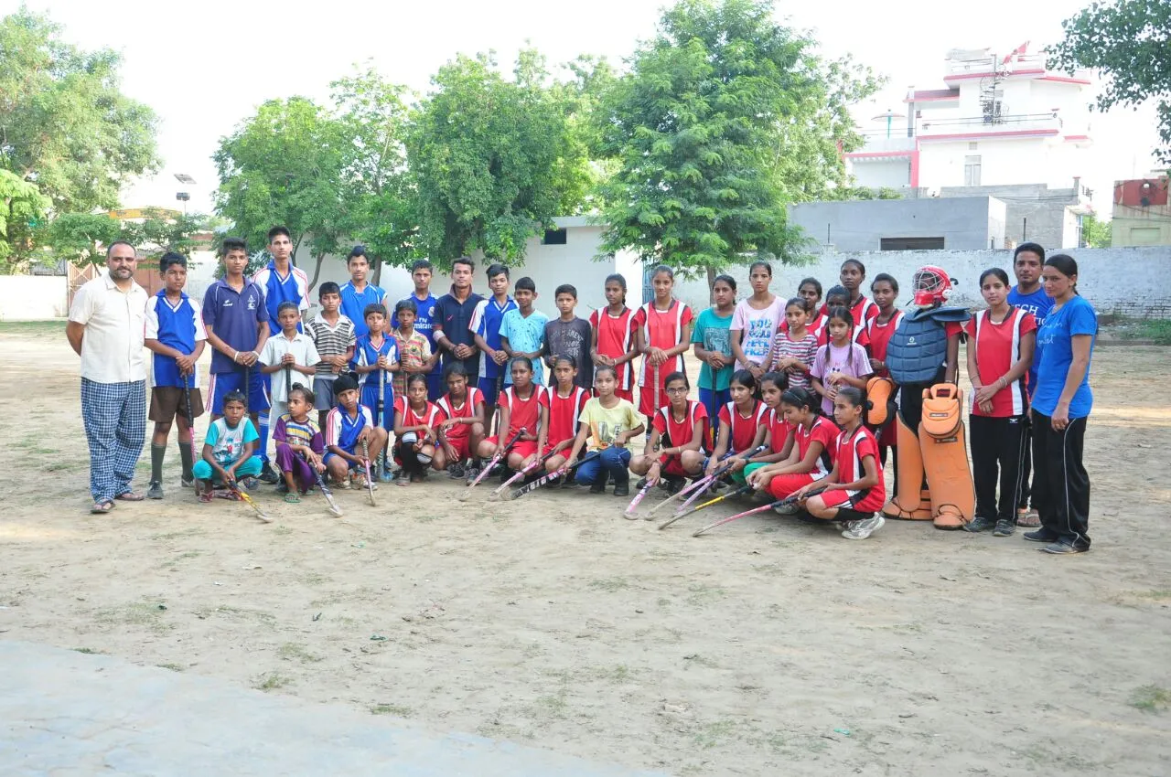The Hockey-playing Kids and Their Benefactors