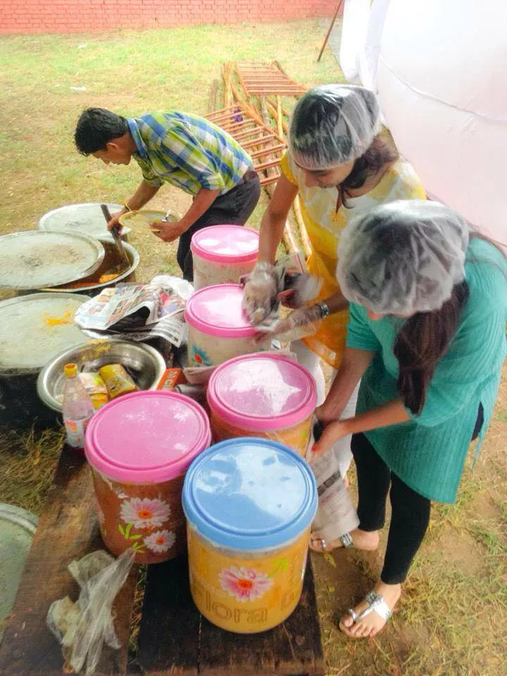 Feeding India works in over 20 cities of India.