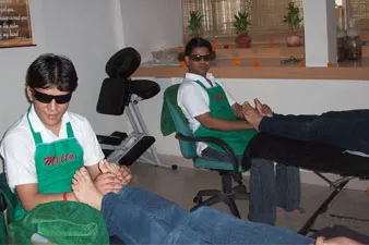 Visually Impaired Therapists at the Metta Spa 