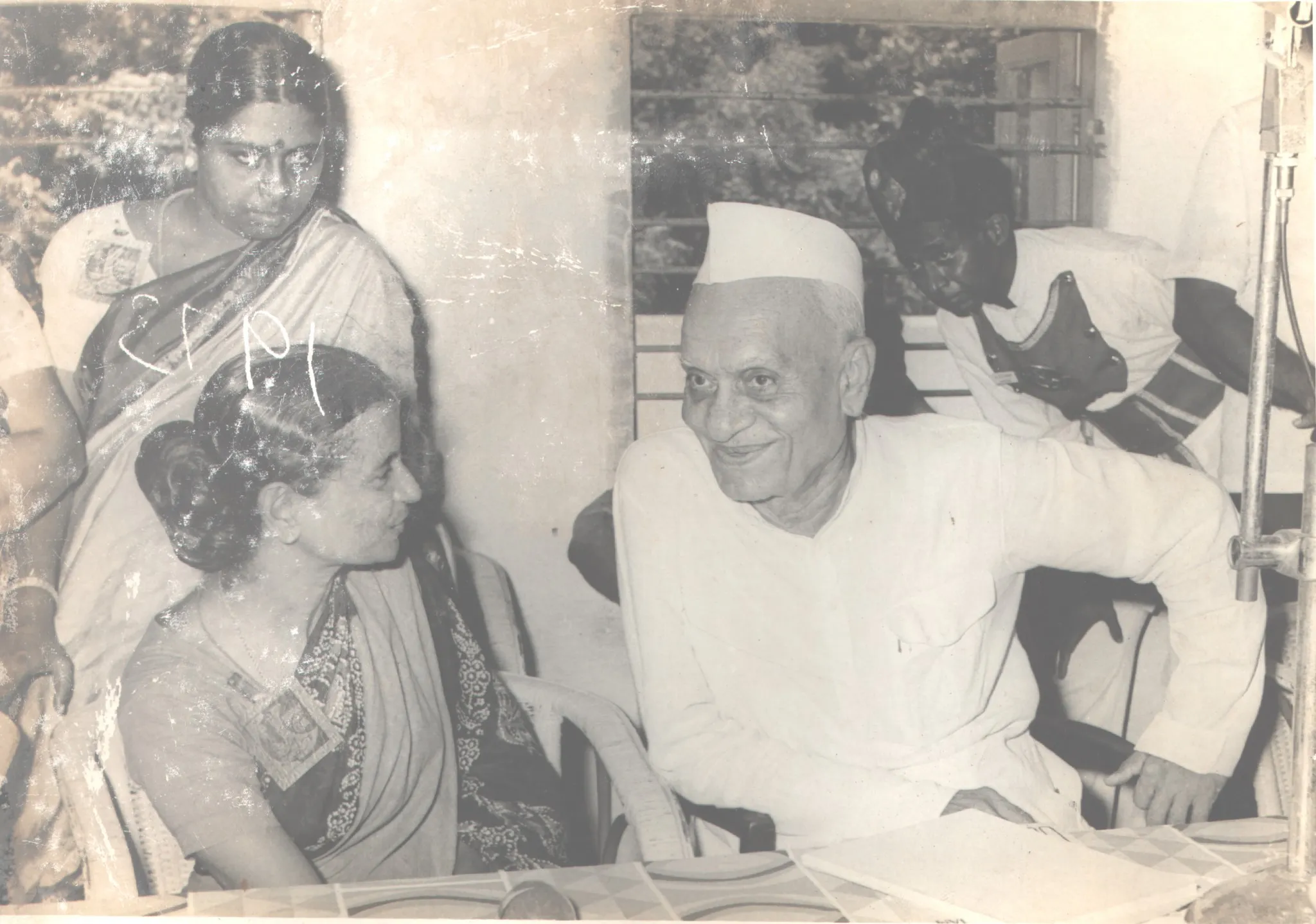 Savithri with one of the earliest Governor of Tamil Nadu Late Shri Prabhudas Patwari who laid the foundation of Vishranthi for the buidling on which it stands tough to this day