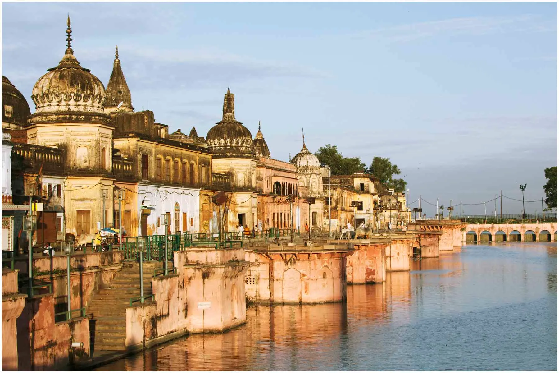 (1)_Ayodhya_Ram_Paidi_Uttar_Pradesh_India_2013