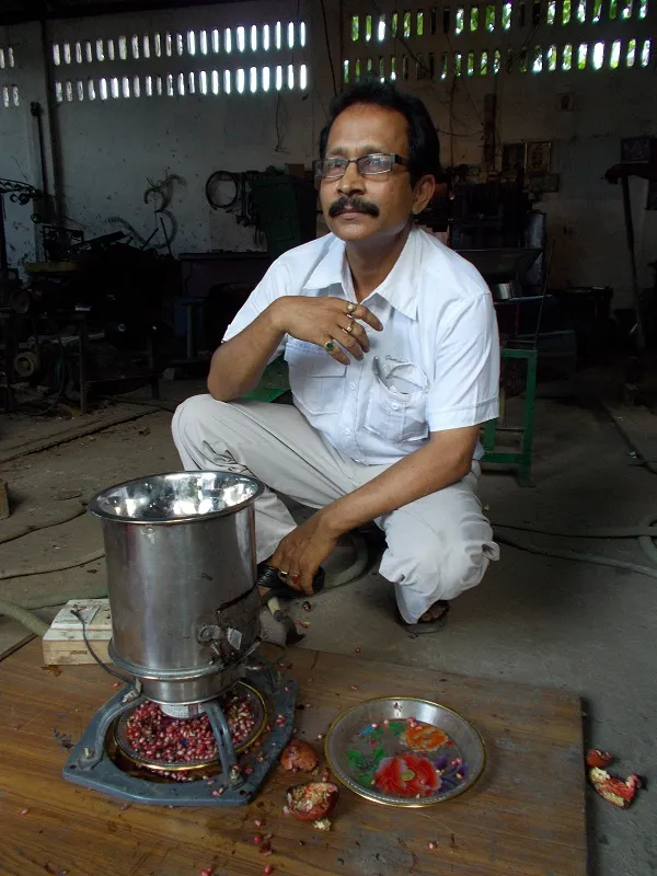 uddhab-bharali-from-assam-has-invented-over-100-engineering-devices