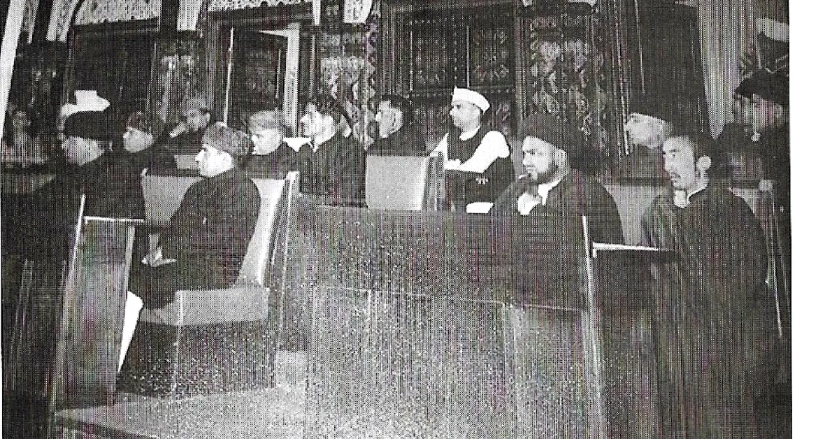 Bakula Rinpoche attending a session of K&L State Legislative Assembly in 1953. (Source: Sonam Wangchuk)