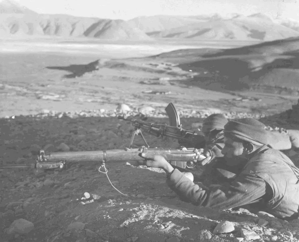 Indian troops at the Chushul sector in the 1962 India-China War. (Source: Sabse Aage Honge Hindustani/Facebook)