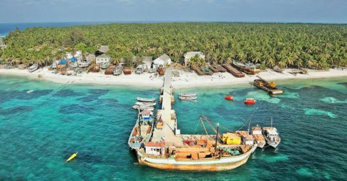 Thanks to NITI Aayog, the Emerald Isles of Lakshadweep May Soon Get Lagoon Villas!
