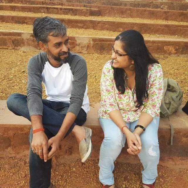 Couple Quit 10 Years in Banking to Help Farmers Reach 2000 Families Without Middleman