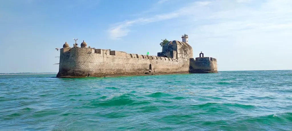 Pani Kotha, Diu