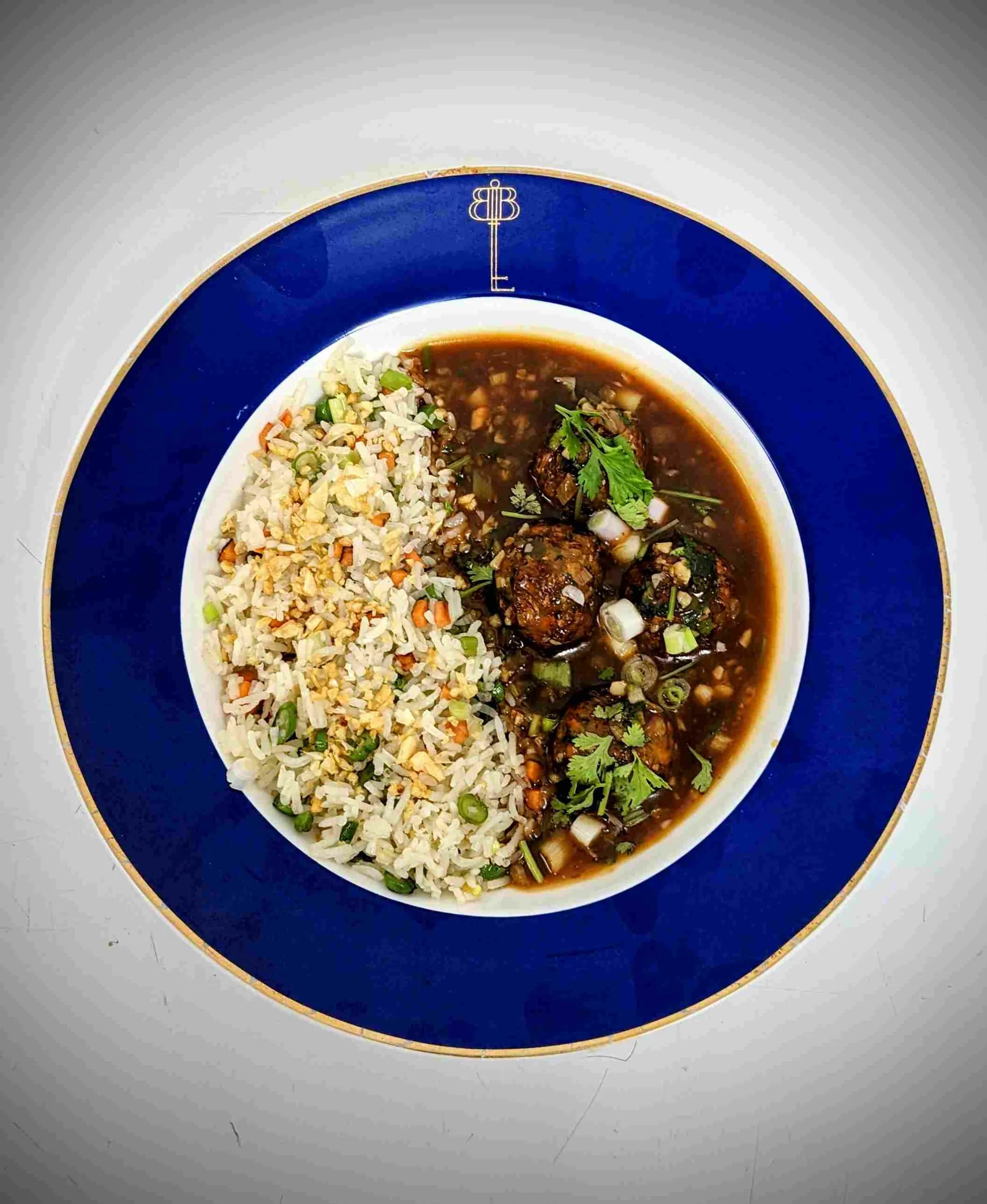 Lunches and dinners at Gethia include Kumaoni food prepared by the local women.