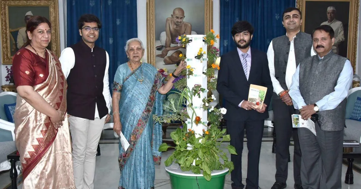 Prakhar and Tanay showcased their aeroponic tower at the Governor's House, Lucknow.