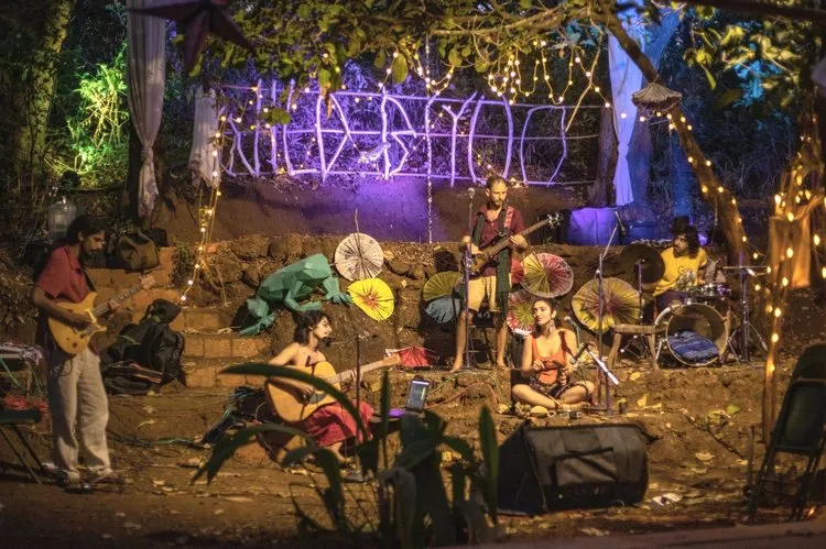 There are cultural evenings hosted at the homestay where guests can enjoy the local music of Goa