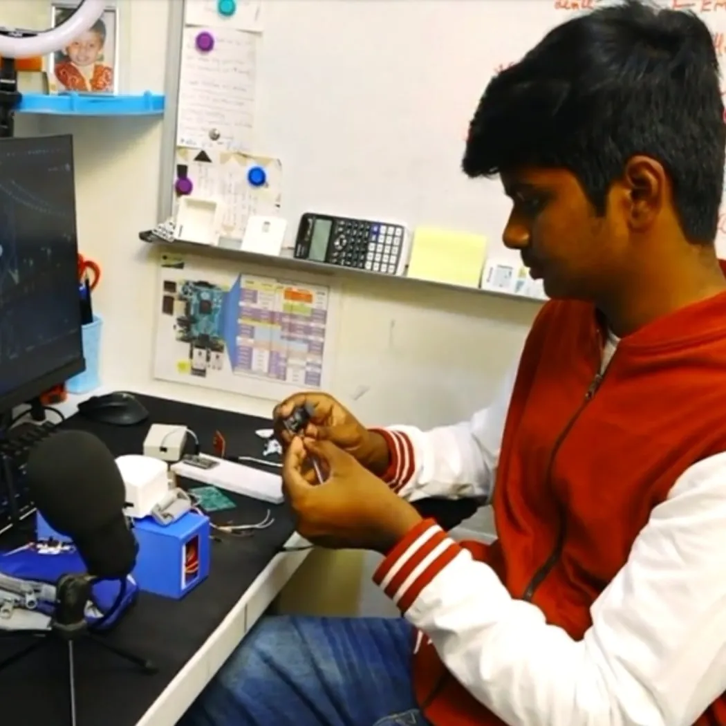 Hemesh built 20 prototypes before he got it right