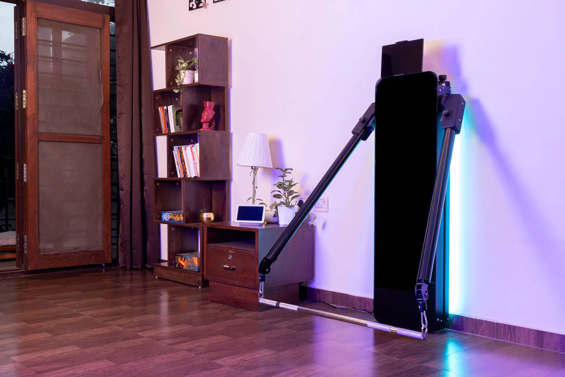 The device takes up 4 feet x 2 feet space, which is equivalent to a vertically wall-mounted 55 inch LED TV.<br />
