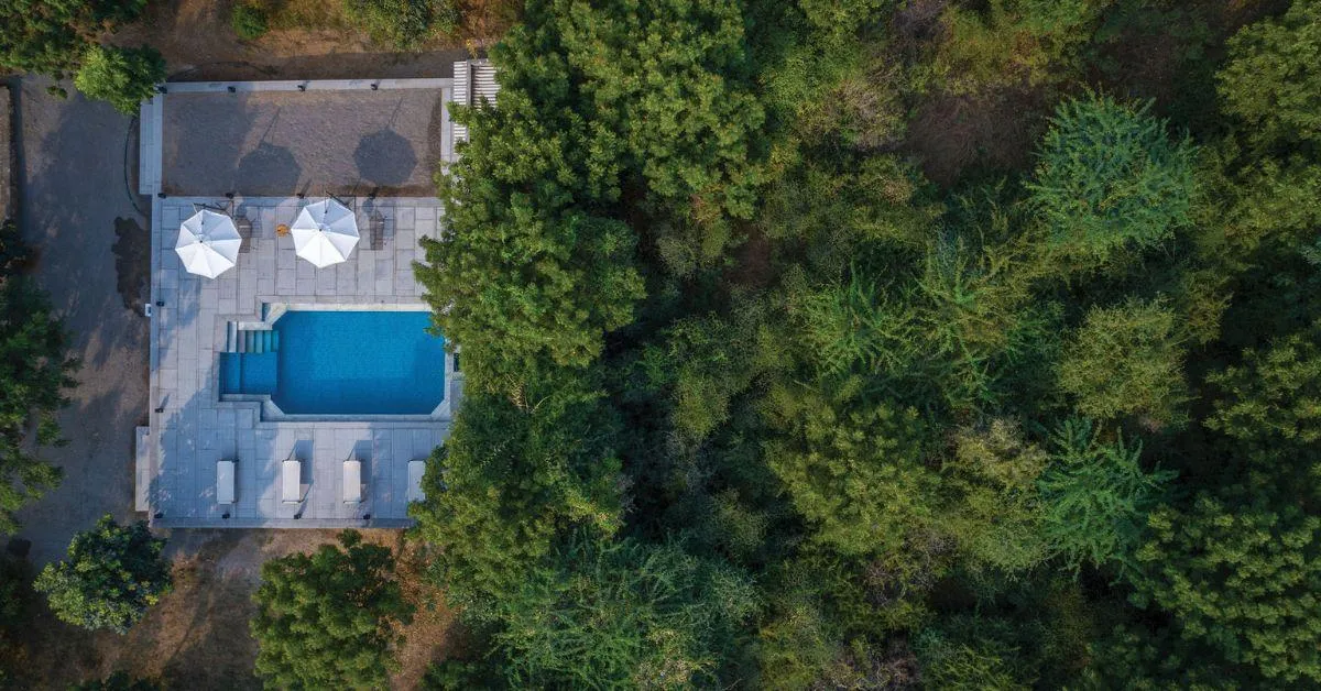 The Bera Safari Lodge has seven eco friendly cottages where people can stay along with safaris where guests can enjoy spotting the leopards and hyenas in the wild