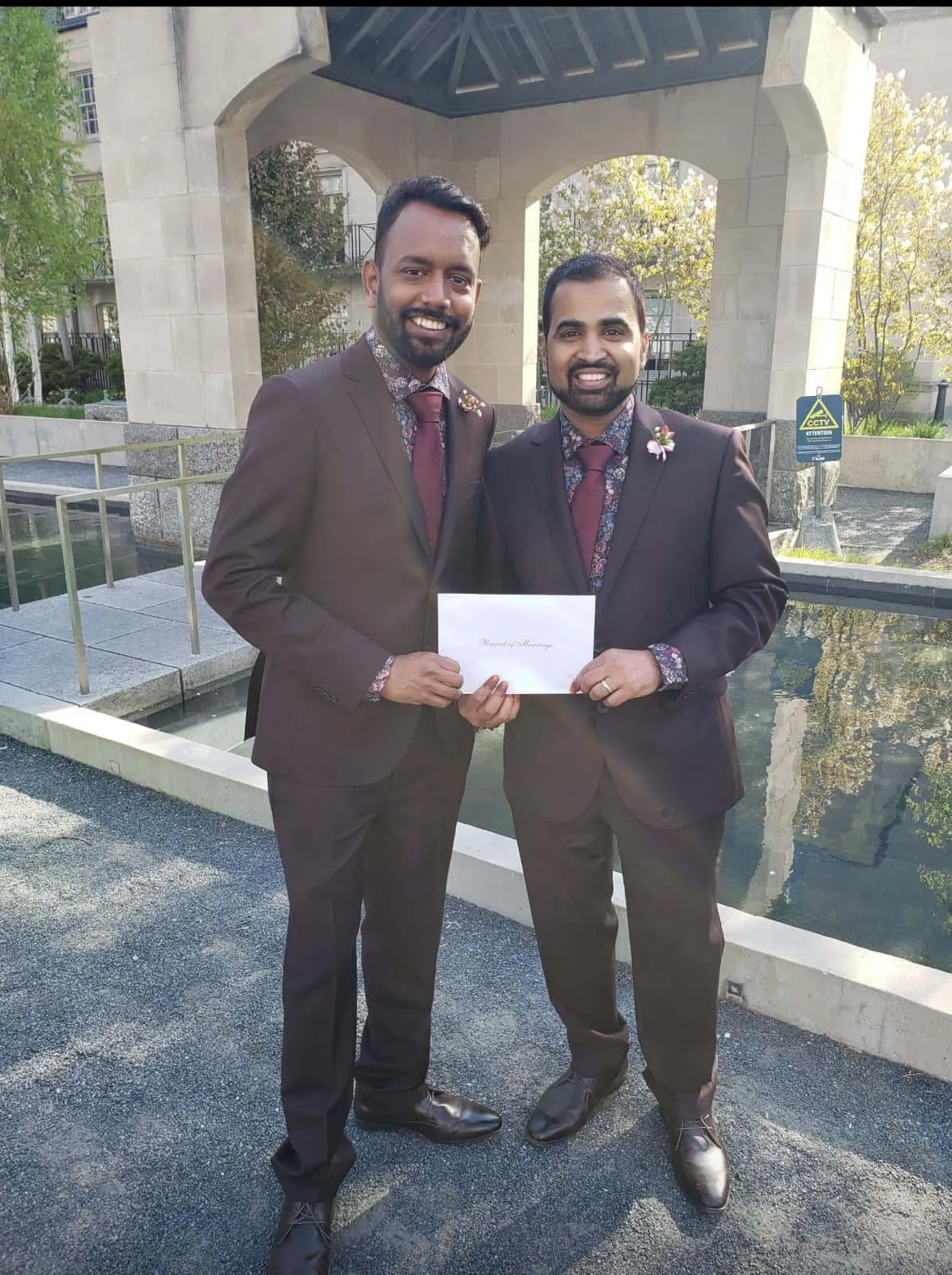 Srivatsan and Saravanan met in Singapore