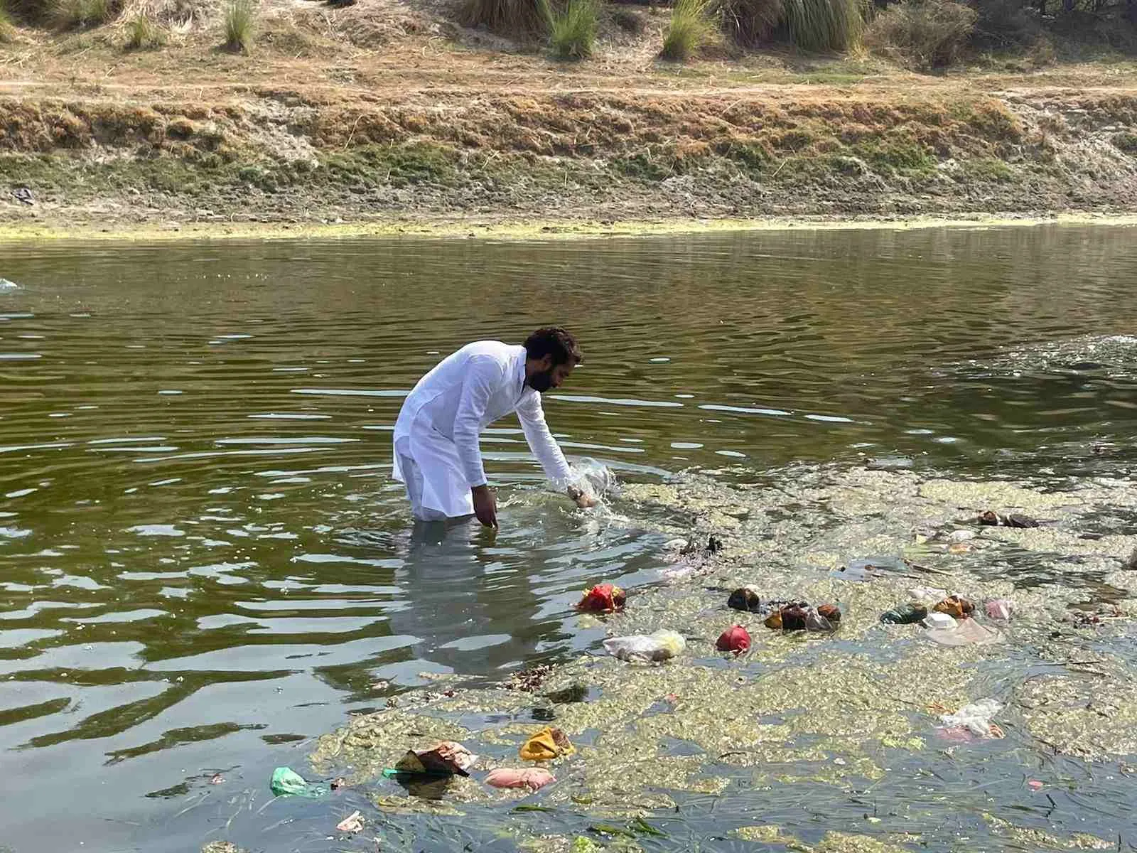 The ‘Aao Nadiyon Ko Jaane’ (Come, Get to Know Rivers) initiative aims to educate people about the rivers through seminars