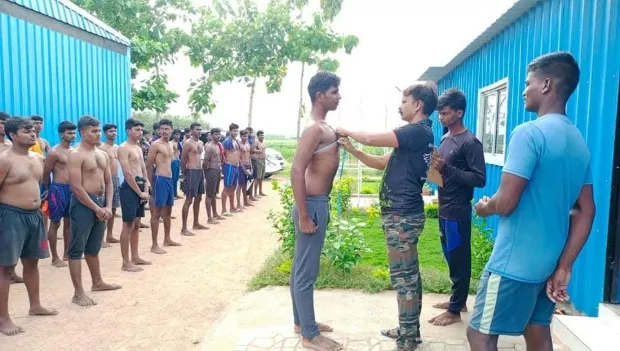 Puthiya Siragugal training