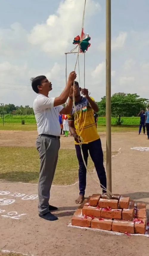 Puthiya Siragugal Sivaraj 2