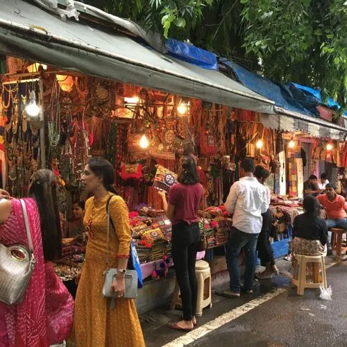 Janpath market