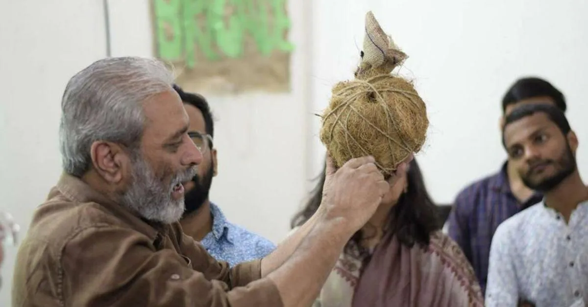 Rakesh Khatri routinely conducts workshops where he imparts nest-making training so people can become a part of this revolution 