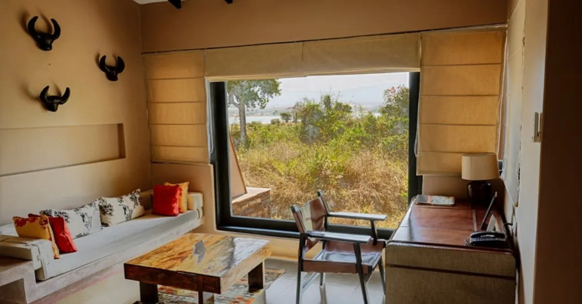 Large windows and subtle interiors reflect Denwa's design principle — bringing the outside in while keeping the experience rooted in nature.