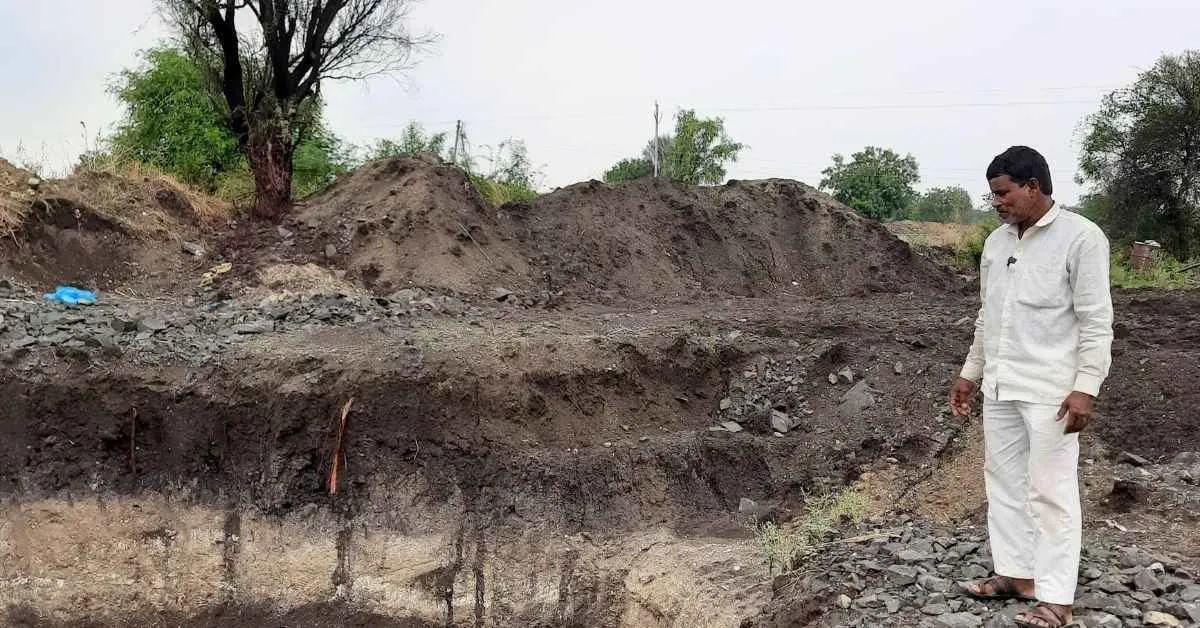 Asharam Govardhan Rathod is a farmer but has been a victim of the drought like conditions in Pachegaon 