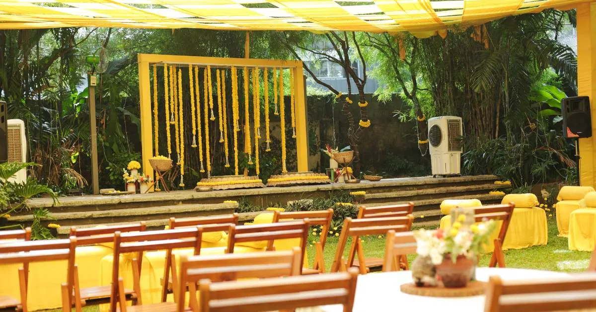 Avinash and Namita used fresh flowers as part of the decoration for all the wedding events