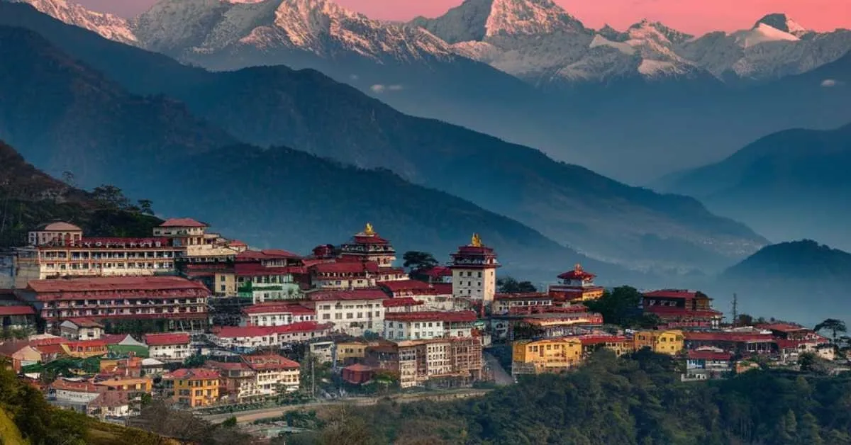 When you arrive in Gangtok, check into a budget-friendly guesthouse or homestay; Picture source: Gnarlytroop