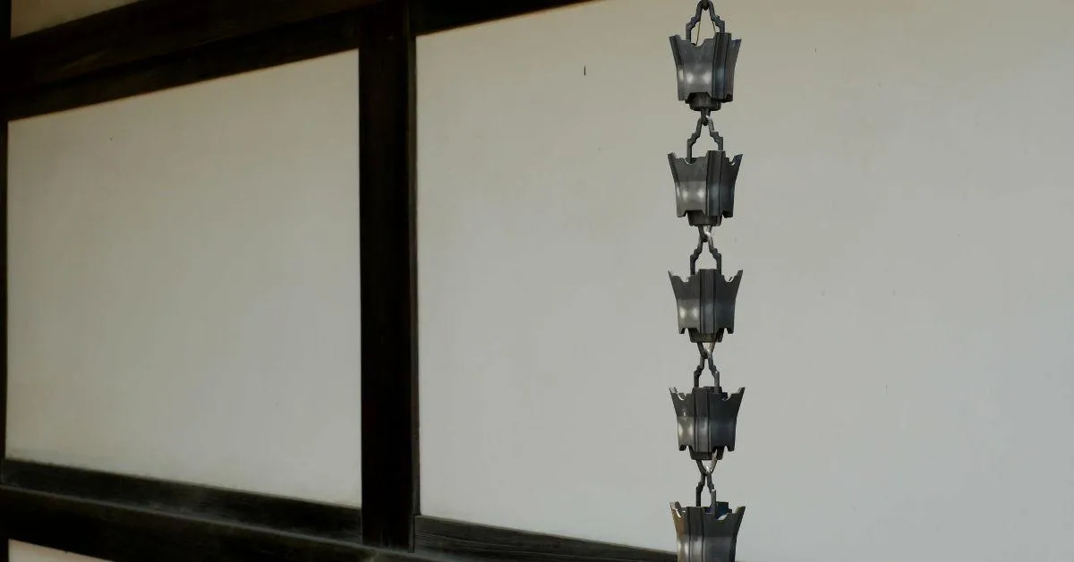 Rain chains have no blockages, no rusting from the inside, so no need to break walls to repair anything